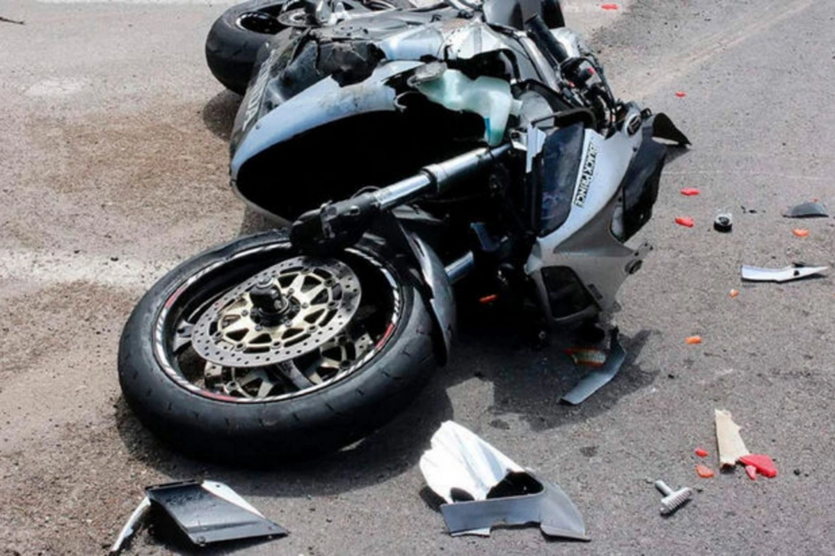 Biləsuvarda ağır qəzada ölən motosikletçinin FOTOSU