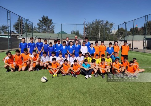 Biləsuvarda Anım Gününə həsr olunan mini futbol turnirinə start verilib Biləsuvarda Anım Gününə həsr olunan mini futbol turnirinə start verilib