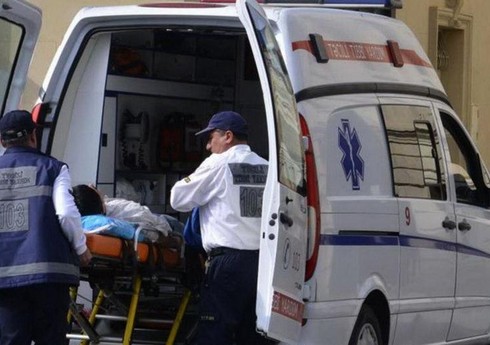 Binəqədidə 35 yaşlı kişini avtomobil vuraraq ağır xəsarət yetirib
