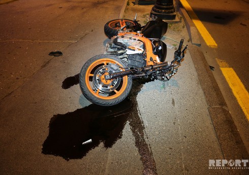 Binəqədidə motosikletçini avtomobil vurub
