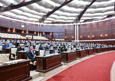 Bələdiyyələrin birləşməsi və ləğv edilməsi ilə bağlı qanun layihəsi I oxunuşdan keçib