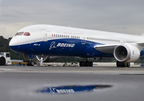 “Boeing” aviaşirkətlərə təyyarələrdəki yeni problem barədə məlumat verib “Boeing” aviaşirkətlərə təyyarələrdəki yeni problem barədə məlumat verib