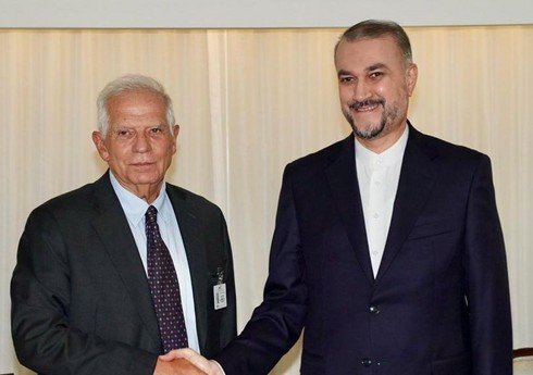 Borel Abdullahianla görüşdə İranı Aİ vətəndaşlarını həbsdən azad etməyə çağırıb