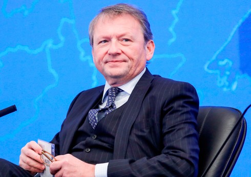 Boris Titov: Qreta Tunberq iqlim məsələlərinin müzakirəsi üçün yer seçimindən heç nə anlamır