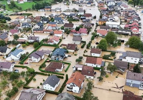Bosniya və Herseqovinada daşqınlar nəticəsində 14 nəfər ölüb Bosniya və Herseqovinada daşqınlar nəticəsində 14 nəfər ölüb