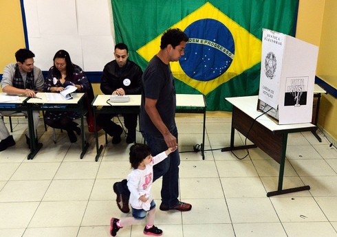Braziliyada prezident və qubernator seçkilərinin ikinci turunda səsvermə başlayıb