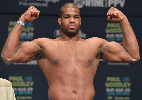 Britaniyalı boksçu Daniel Dyubua ağır çəki üzrə dünya çempionu olub