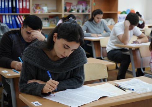 Bu gün 3 300-dən çox namizəd dövlət qulluğu üzrə imtahan verib - YENİLƏNİB