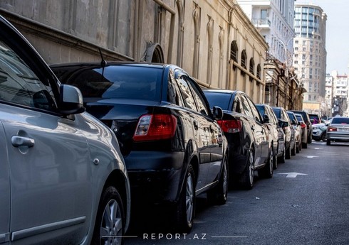 Bu gündən nəqliyyat vasitələrinin parklanmasına görə ödənişlərin yığımı nağdsız olacaq
