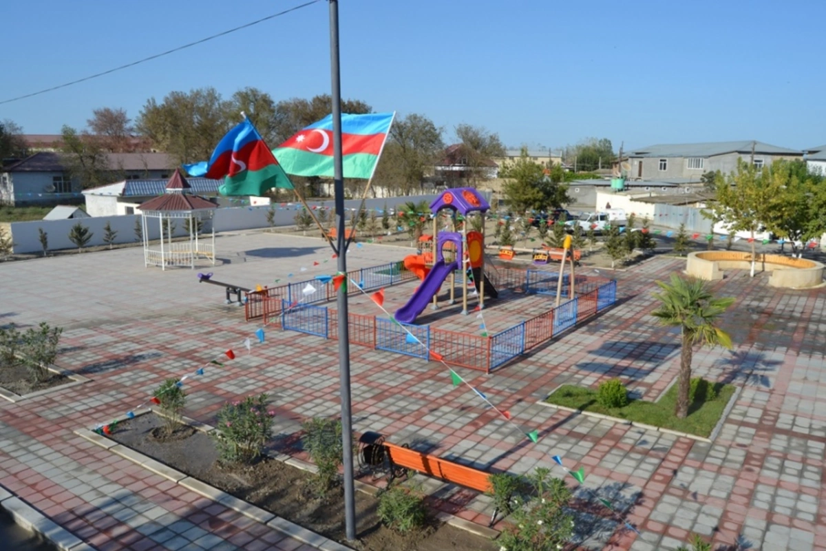 Bu rayonda yeni uşaq oyun meydançaları yaradılacaq Bu rayonda yeni uşaq oyun meydançaları yaradılacaq