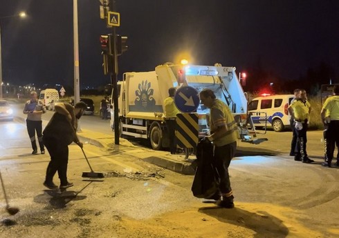 Bursada yük avtomobili mikroavtobusa çırpılıb, 8 nəfər yaralanıb