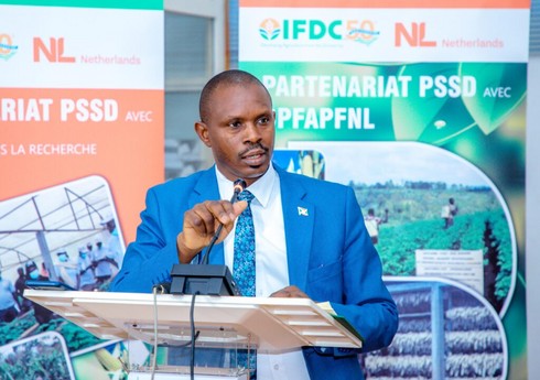Burundi rəsmisi: 