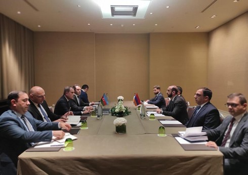 Cenevrədə Ceyhun Bayramovla Ararat Mirzoyan arasında görüş keçirilib