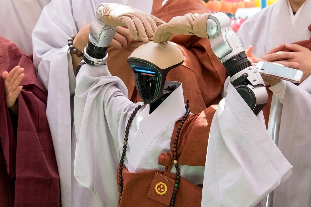 Cənubi Koreyada robot buddizmə 