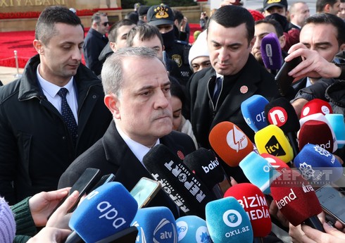 Ceyhun Bayramov: Azərbaycanın Ermənistanla təmasları davam edir