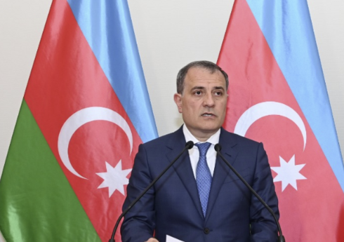Ceyhun Bayramov: 