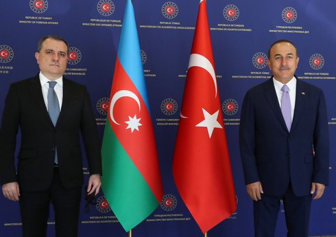 Ceyhun Bayramov Mövlud Çavuşoğlu ilə bağlı paylaşım edib