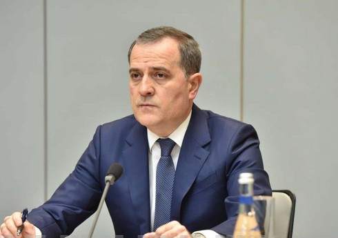 Ceyhun Bayramov Tehranda səfirliyə hücum zamanı yaralananları ziyarət edib