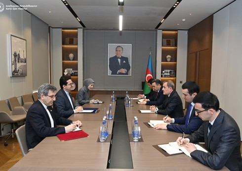 Ceyhun Bayramov İran səfirini diplomatik fəaliyyətinin başa çatması münasibətilə qəbul edib