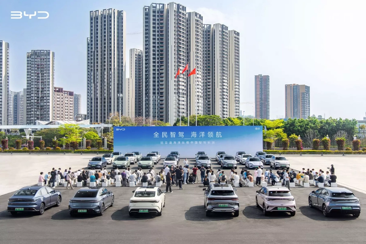 Çinin avtomobil nəhəngi rekord sayda maşın satıb