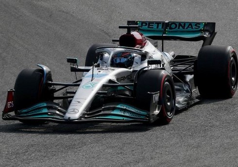 Con Rassel “Formula 1” üzrə Braziliya Qran Prisinin qalibi olub