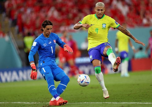 DÇ-2022: Braziliya - İsveçrə oyununda ilk hissə qolsuz başa çatıb