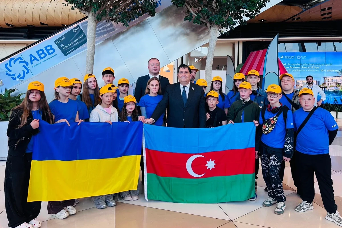 Daha 18 ukraynalı uşaq reabilitasiya üçün Bakıya gətirilib