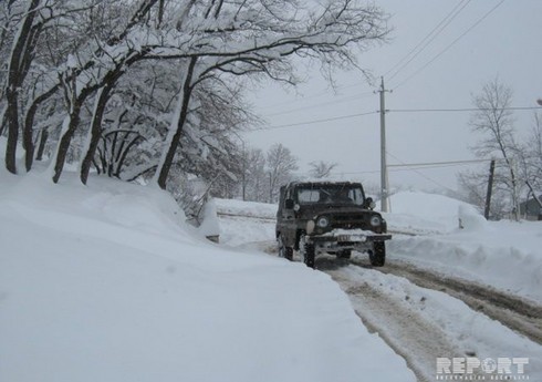 Daşkəsənə güclü qar yağıb, avtomobil yollarında çətinlik yaranıb