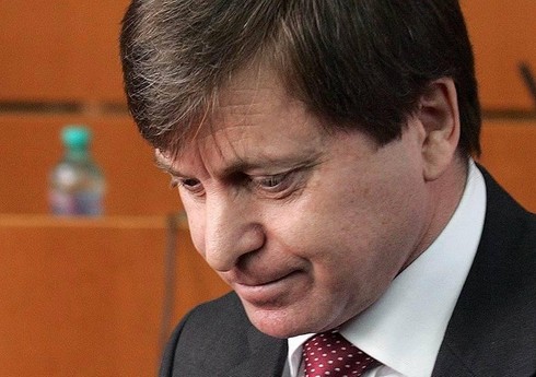 Dağıstanın sabiq baş nazirini avtomobil vuraraq öldürüb