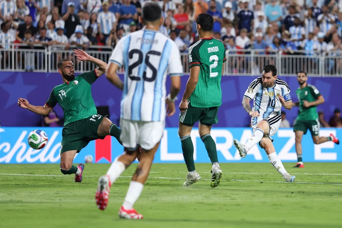 DÇ-2026: Lionel Messinin het-triki Argentinaya qələbə qazandırıb
