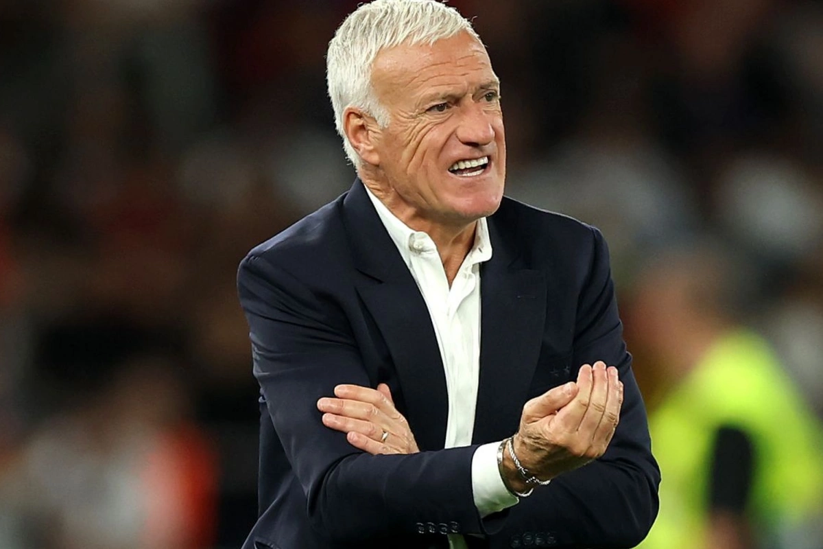 Deşam Fransa millisinin futbolçularına istirahət vermədi Deşam Fransa millisinin futbolçularına istirahət vermədi