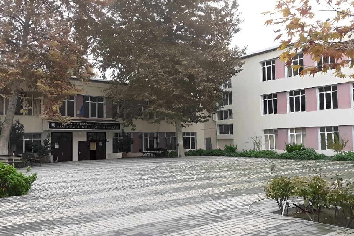 Direktor hüquqşünası məhkəməyə verdi - Kollecdə QALMAQAL