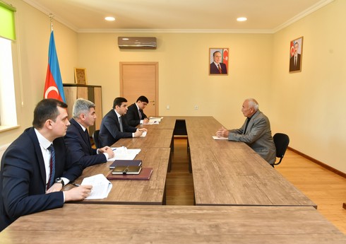 Ədliyyə naziri Tovuzda vətəndaşları qəbul edib