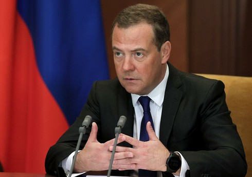 Dmitri Medvedev: 