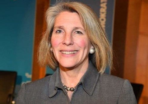 Dövlət katibinin köməkçisi istefa verəcək