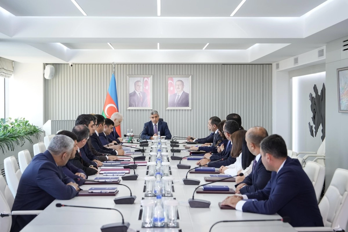 ƏƏSMN-in təltif edilmiş əməkdaşlarına vəsiqələr və medallar təqdim olunub ƏƏSMN-in təltif edilmiş əməkdaşlarına vəsiqələr və medallar təqdim olunub