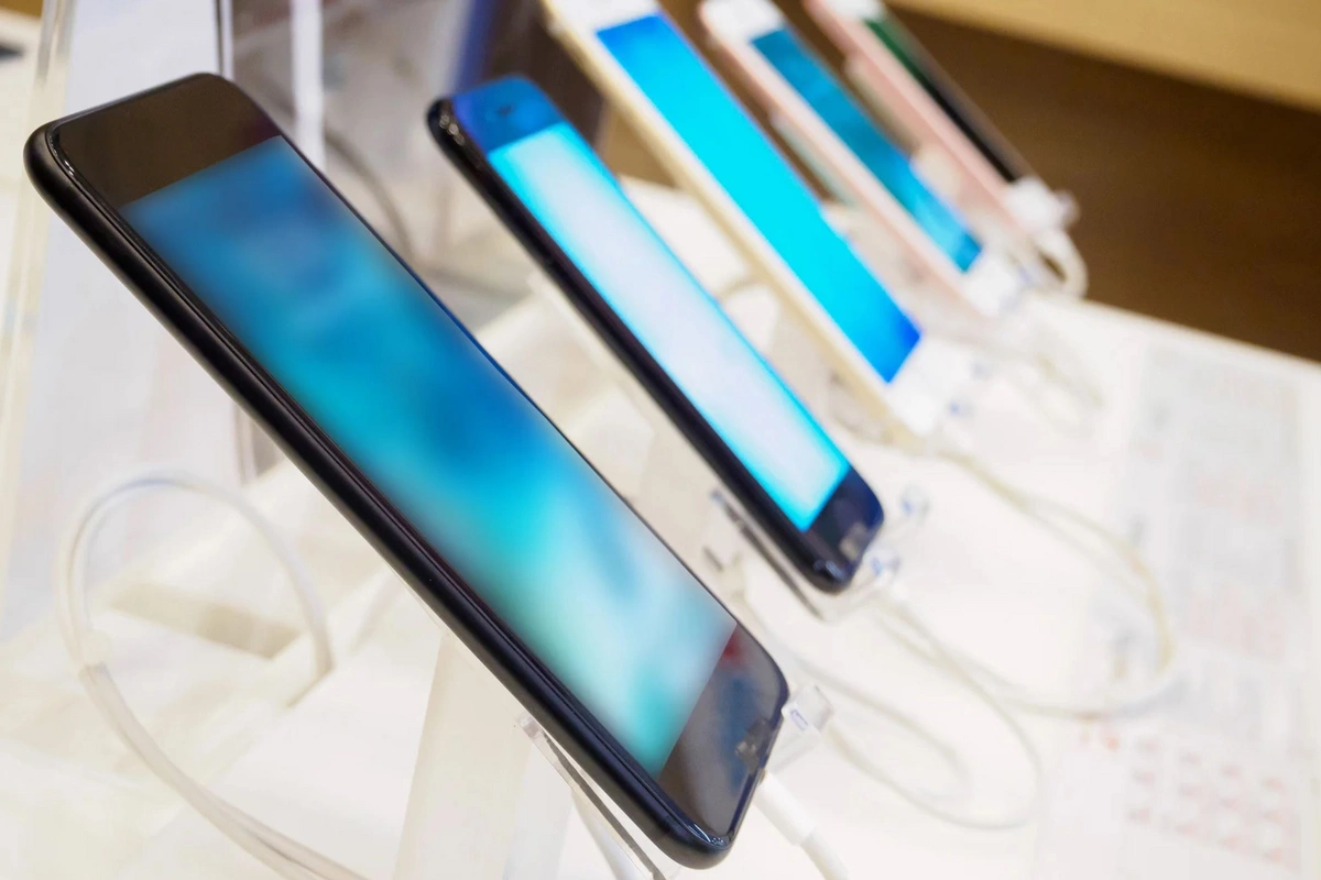 Elektronika mağazasından oğurluq edən şəxs saxlanılıb Elektronika mağazasından oğurluq edən şəxs saxlanılıb