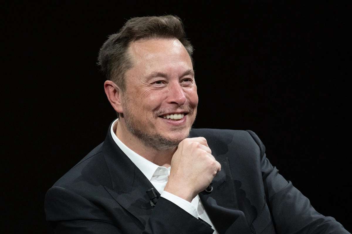 Elon Mask on dördüncü dəfə ata oldu Elon Mask on dördüncü dəfə ata oldu