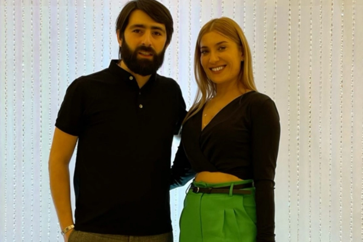 Elşad Xose uzun müddətdən sonra həyat yoldaşı ilə