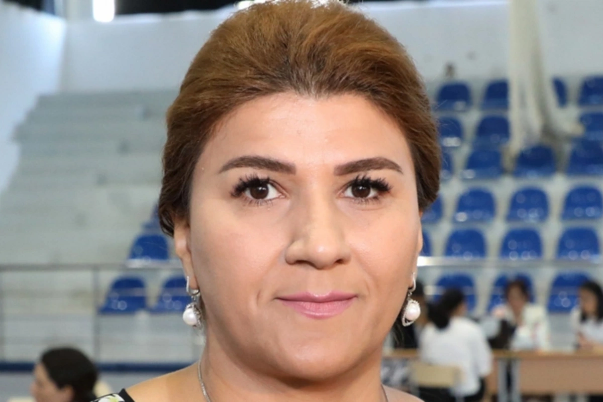 Əməkdar müəllimin ölkədən çıxışına 