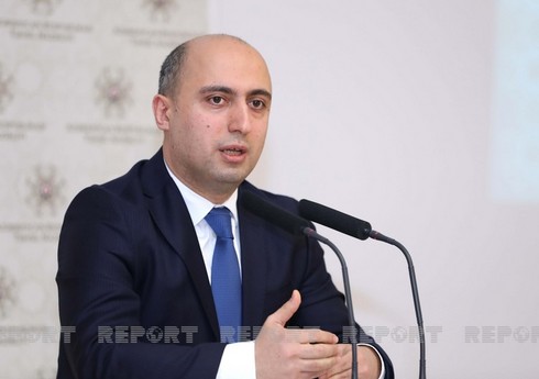 Emin Əmrullayev: 1 500 məktəbin bağlanacağı ilə bağlı yayılan xəbərlər həqiqəti əks etdirmir