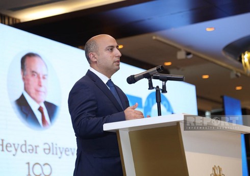 Emin Əmrullayev: 