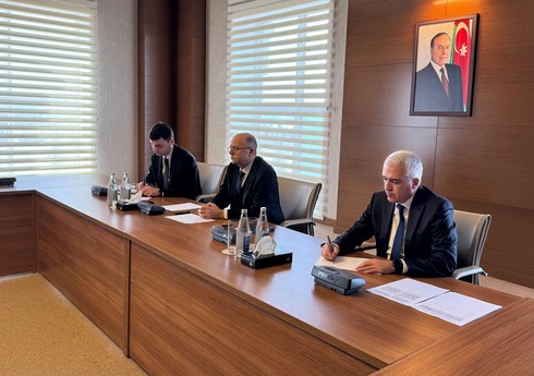 Energetika naziri Ağdaşda vətəndaşları qəbul edib