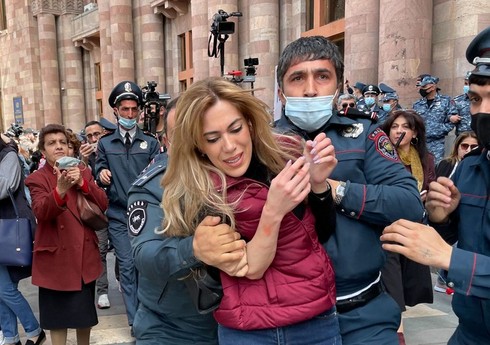 Ermənilər yenə küçələrə axışacaqlar Ermənilər yenə küçələrə axışacaqlar