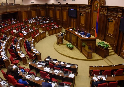 Ermənistan parlamenti 44 günlük müharibənin araşdırılması komissiyasının fəaliyyət müddətini uzadıb
