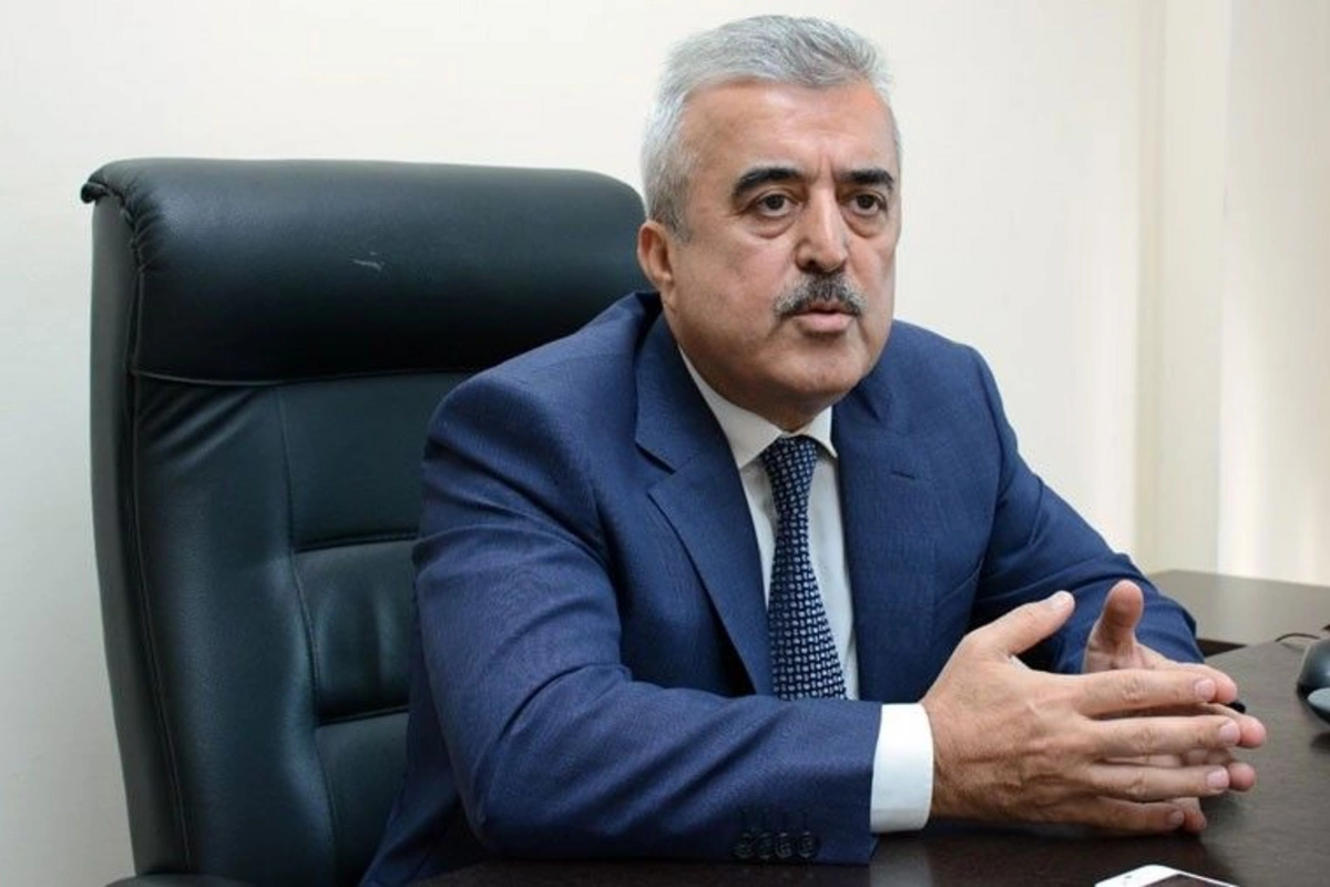 Etibar Məmmədovun villasından minlərlə dolları oğurlayan şəxs: 