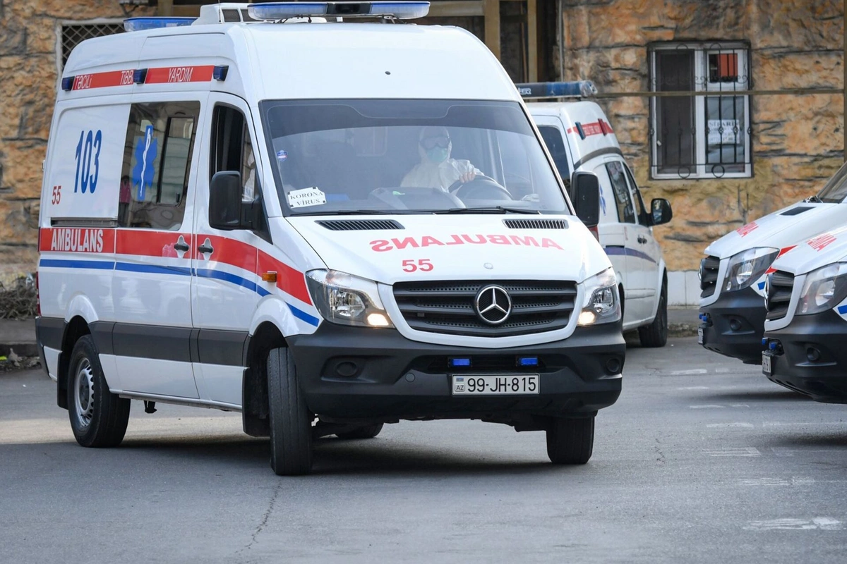Eyvanda paltarını təmizləyən 69 yaşlı kişi faciəli şəkildə öldü Eyvanda paltarını təmizləyən 69 yaşlı kişi faciəli şəkildə öldü