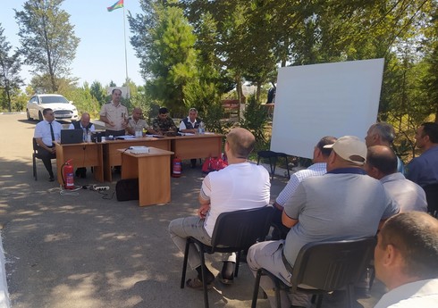 FHN-in Cənub Regional Mərkəzi Qızılağac Milli Parkında müşavirə keçirib