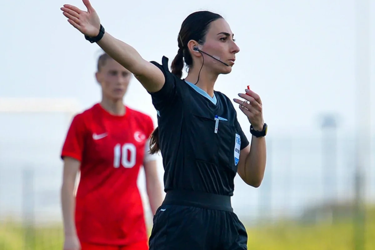 FIFA referisi Fəridə Lütfəliyeva UEFA-dan növbəti təyinat alıb FIFA referisi Fəridə Lütfəliyeva UEFA-dan növbəti təyinat alıb