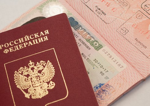 Finlandiya Rusiya vətəndaşlarına turist vizalarının verilməsini ləngidir